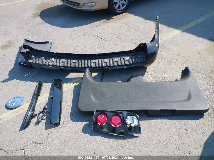 2009 GMC Yukon Xl 1500 Denali VIN: 1GKFK06279R191992 Lot: 39831127