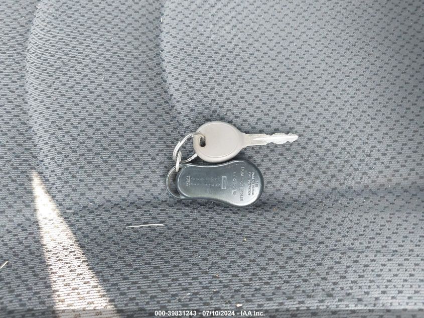 2005 Chrysler Sebring VIN: 1C3EL46X25N646177 Lot: 39831243