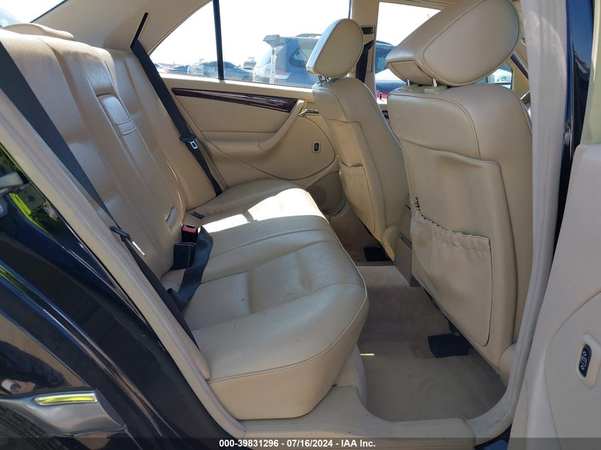 2000 Mercedes-Benz C 230 Kompressor VIN: WDBHA24G3YA830236 Lot: 39831296