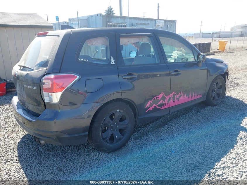 VIN JF2SJAAC2JG510462 2018 SUBARU FORESTER 2.5I