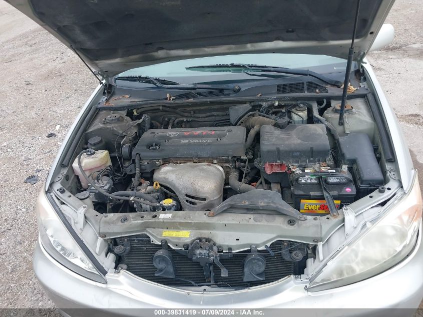 2004 Toyota Camry Le VIN: 4T1BE32K04U305602 Lot: 39831419