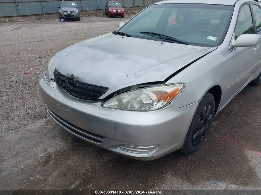 2004 Toyota Camry Le VIN: 4T1BE32K04U305602 Lot: 39831419