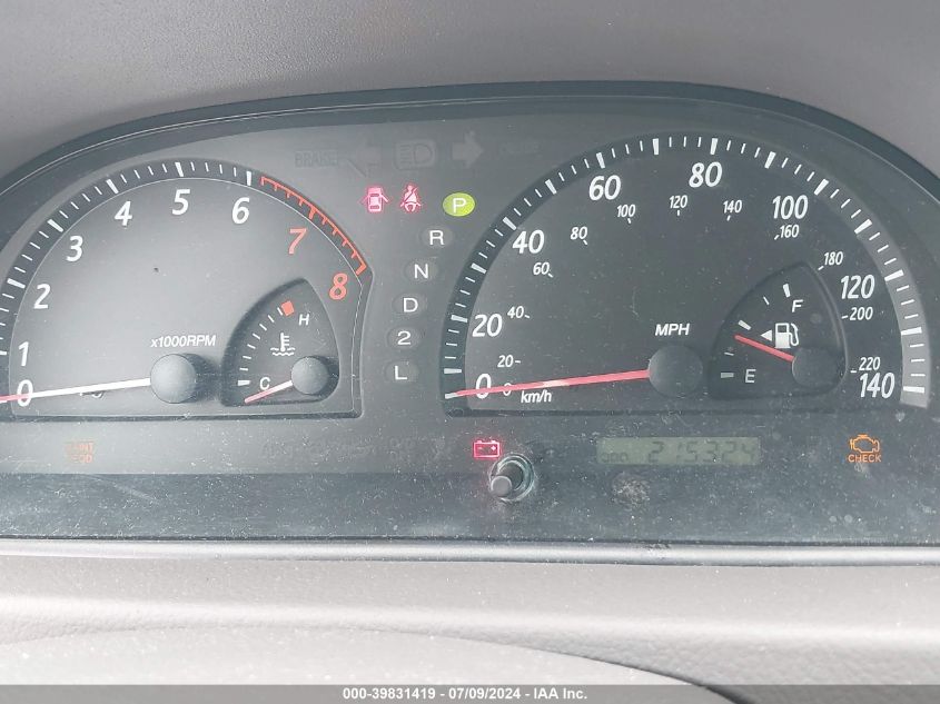 2004 Toyota Camry Le VIN: 4T1BE32K04U305602 Lot: 39831419