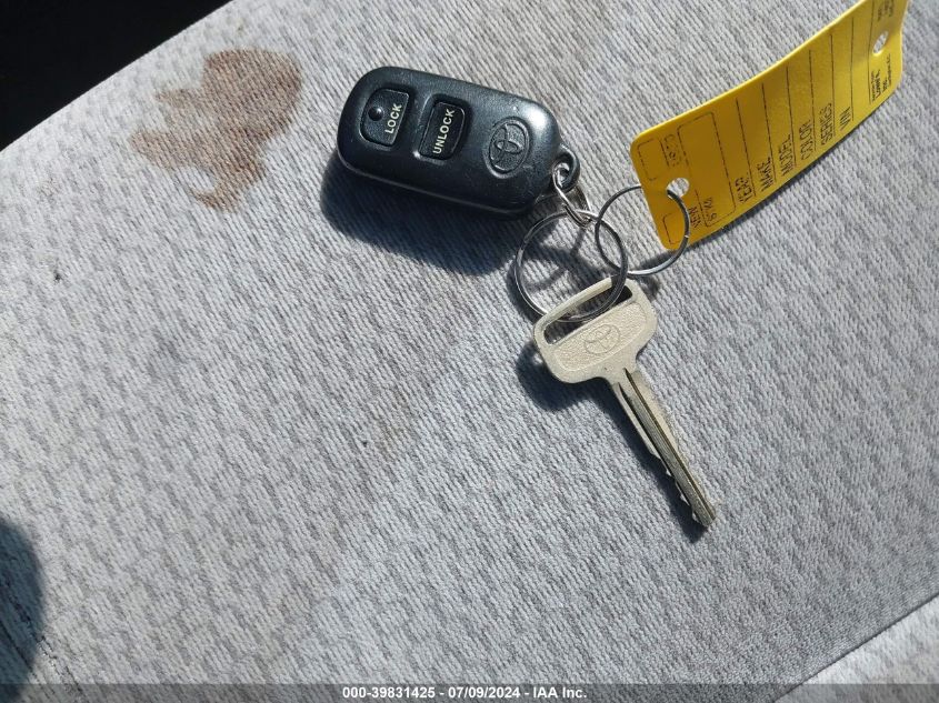 1NXBR32E54Z203209 2004 Toyota Corolla Ce/Le/S