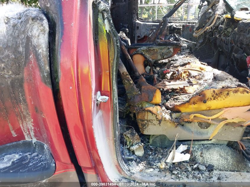 2002 Ford F-150 Xl/Xlt VIN: 2FTRF08WX2CA06592 Lot: 39831494