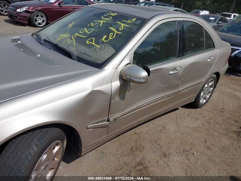 2005 Mercedes-Benz C 240 Luxury 4Matic VIN: WDBRF81J85F566728 Lot: 39831696