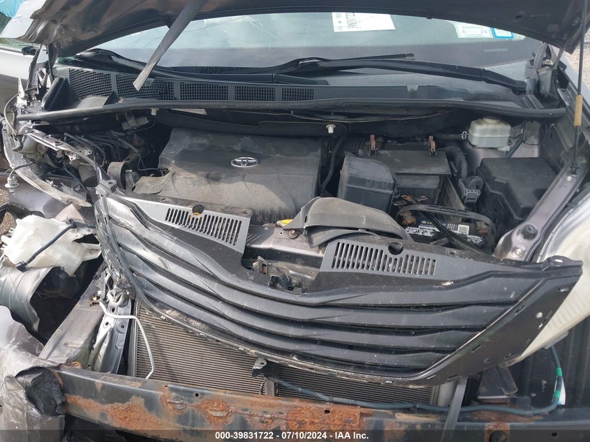 2011 Toyota Sienna Le V6 VIN: 5TDKK3DC5BS116030 Lot: 39831722