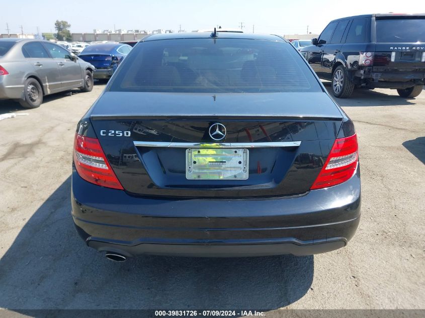 2012 Mercedes-Benz C 250 Luxury/Sport VIN: WDDGF4HB8CA608086 Lot: 39831726