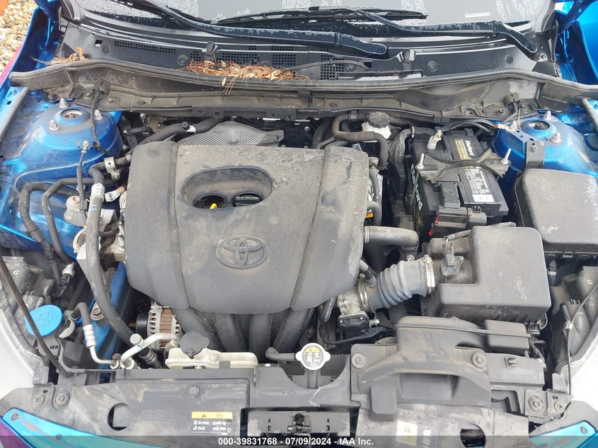 VIN 3MYDLBYV4KY506042 2019 TOYOTA YARIS XLE