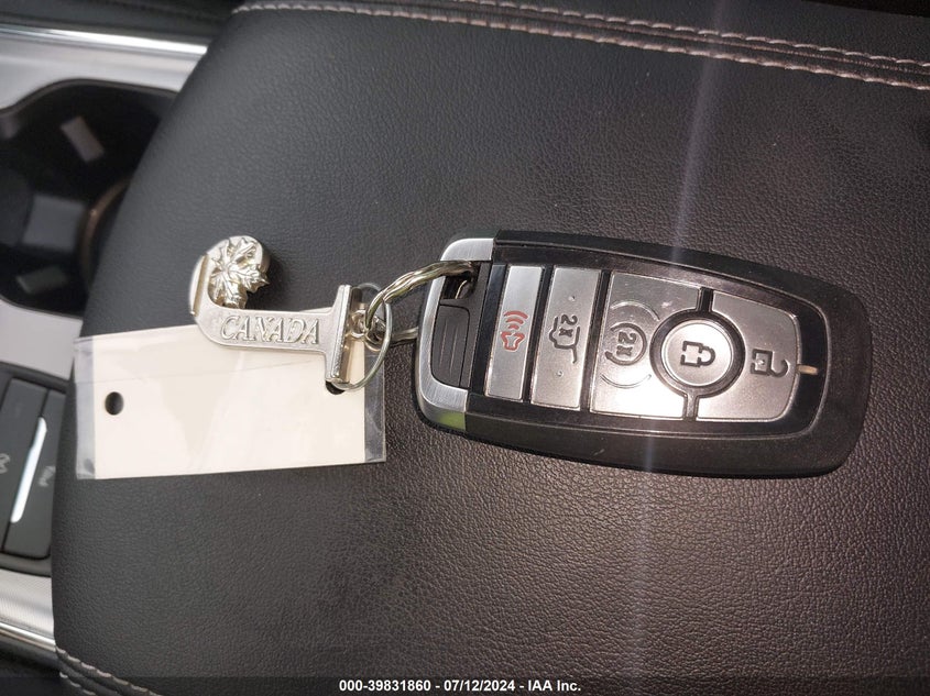 2024 Ford Edge Titanium VIN: 2FMPK4K90RBA09266 Lot: 39831860