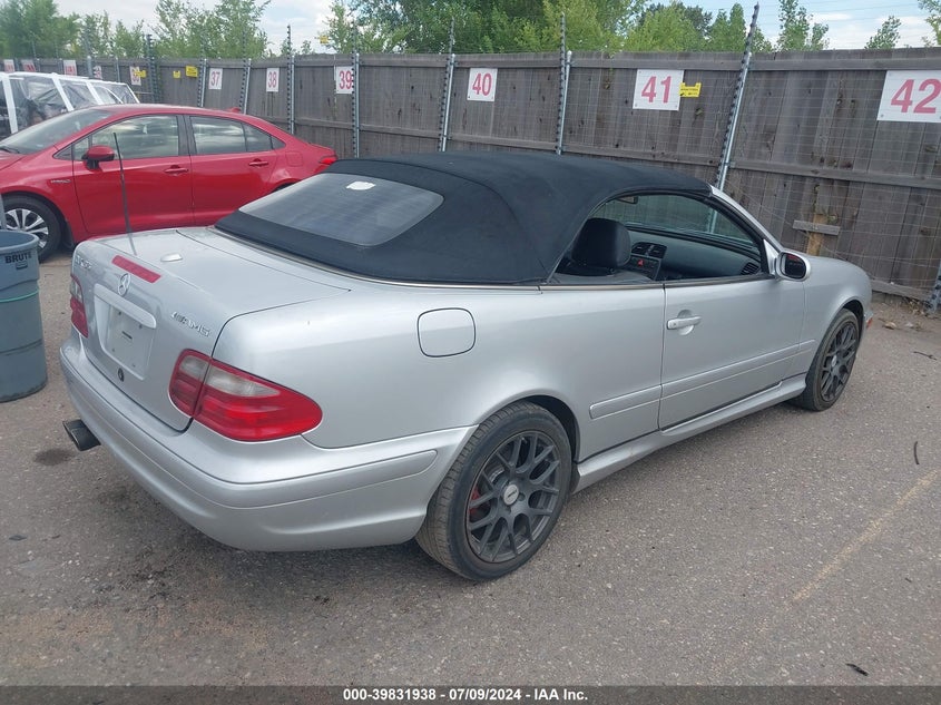 2002 Mercedes-Benz Clk 55 Amg VIN: WDBLK74G52T100067 Lot: 39831938