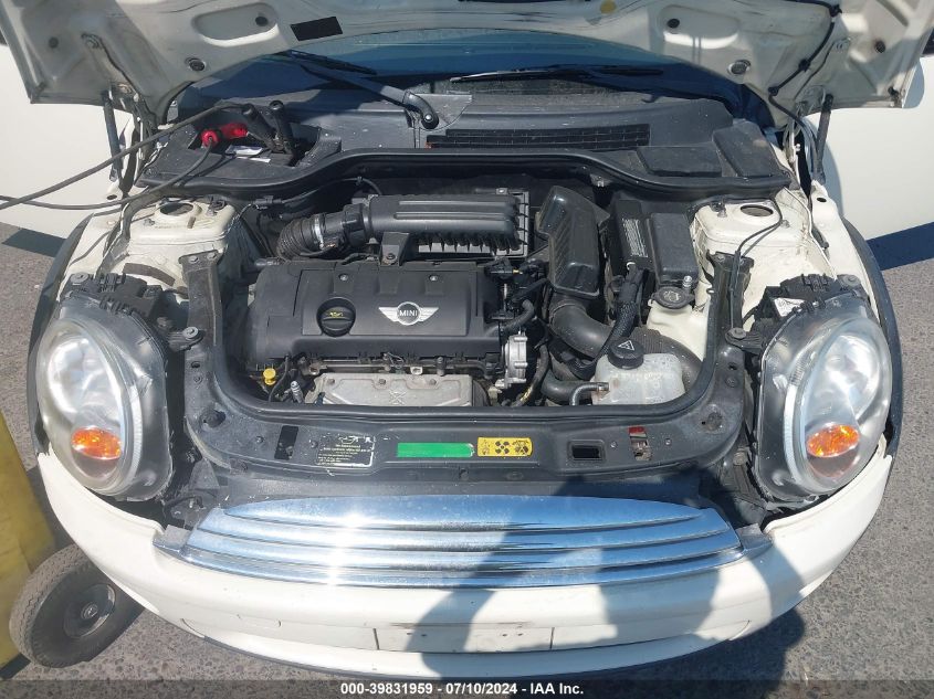 2008 Mini Cooper VIN: WMWMF33518TT62886 Lot: 39831959