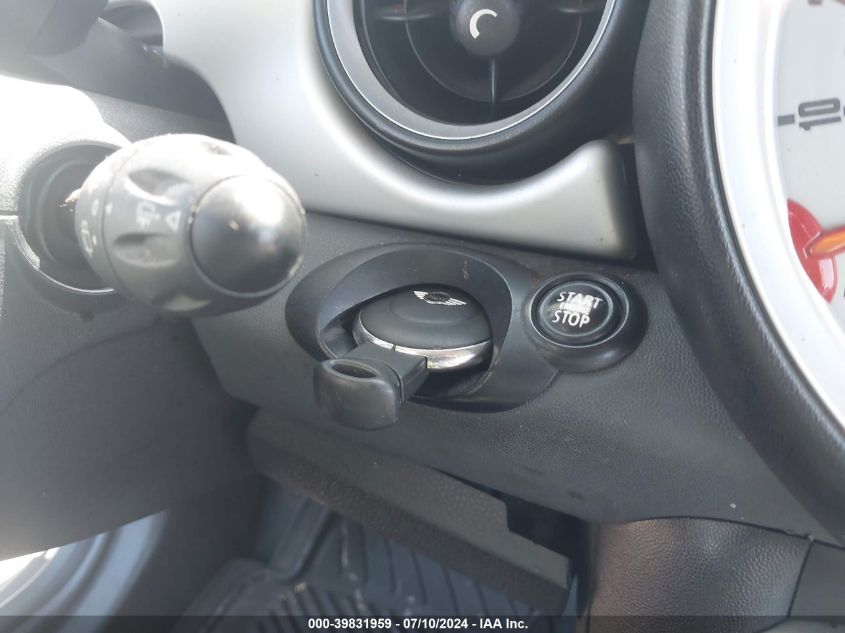 2008 Mini Cooper VIN: WMWMF33518TT62886 Lot: 39831959