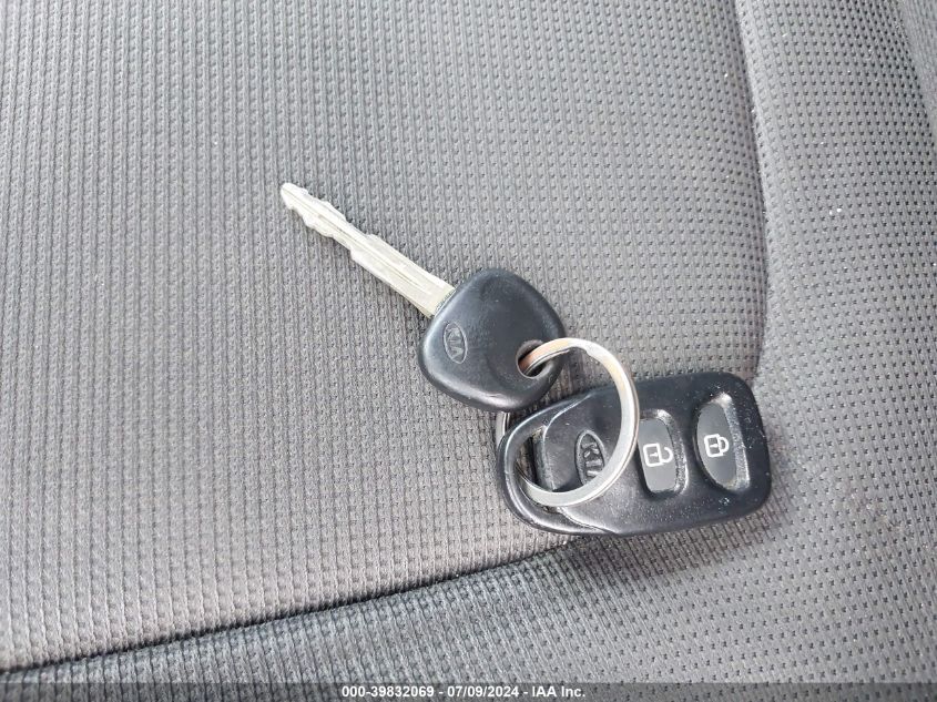 2010 Kia Soul + VIN: KNDJT2A26A7036789 Lot: 39832069