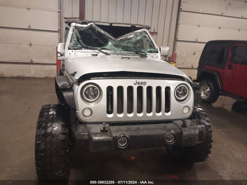 2007 Jeep Wrangler Unlimited Sahara VIN: 1J8GA59117L210886 Lot: 39832205