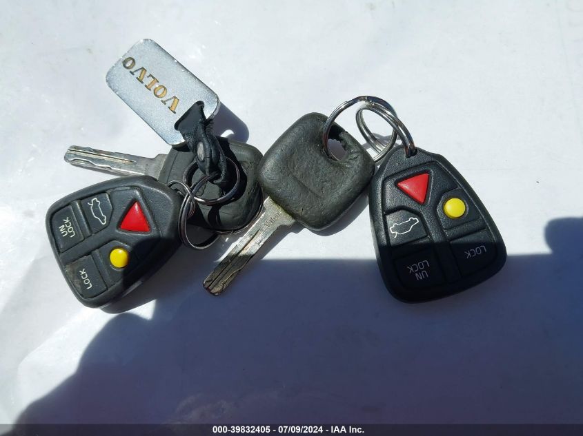 2003 Volvo S60 2.4T VIN: YV1RS58D032263226 Lot: 39832405