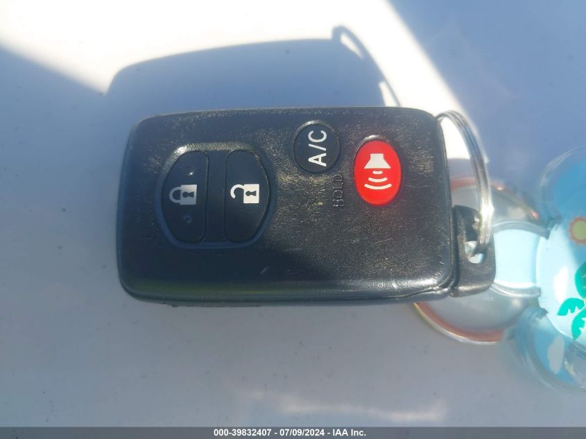 2013 Toyota Prius Plug-In VIN: JTDKN3DP8D3032959 Lot: 39832407