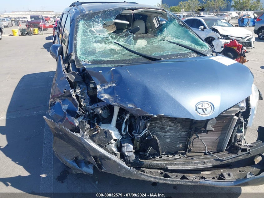 2014 Toyota Sienna Le V6 8 Passenger VIN: 5TDKK3DC3ES482931 Lot: 39832579