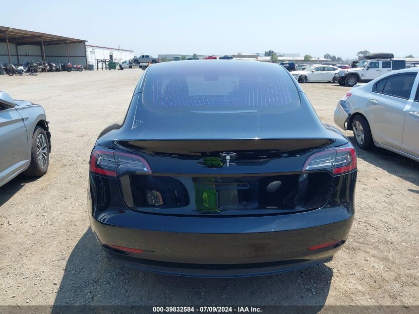 5YJ3E1EA1JF011355 2018 Tesla Model 3 Long Range/Mid Range