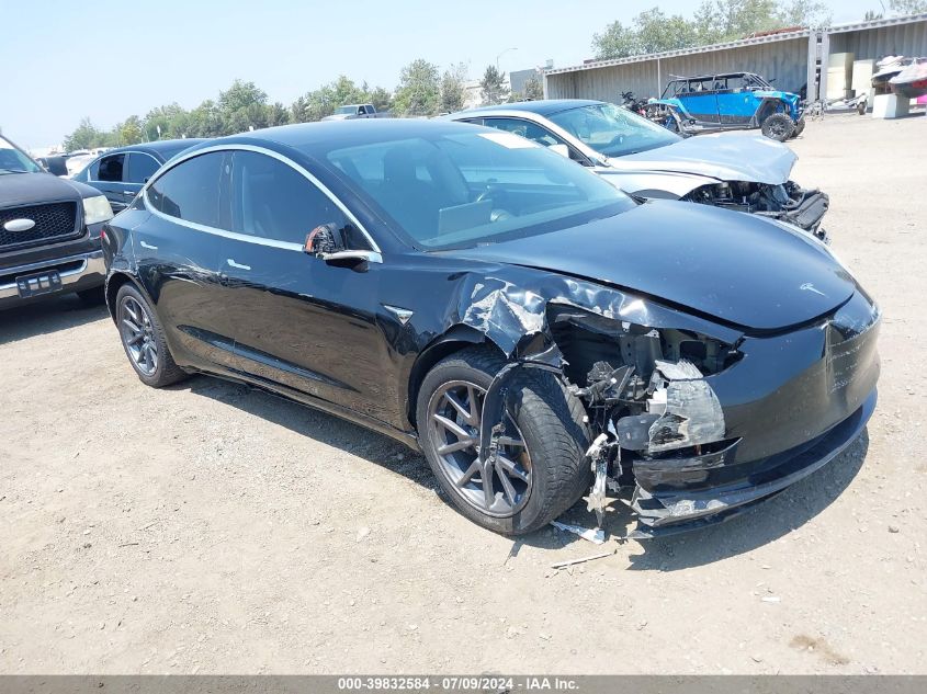 2018 Tesla Model 3 Long Range/Mid Range VIN: 5YJ3E1EA1JF011355 Lot: 39832584