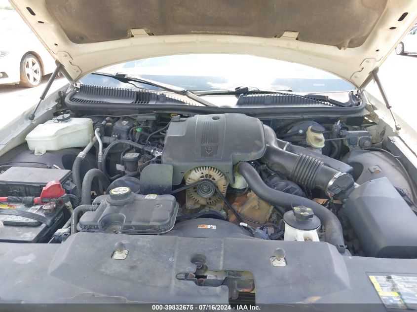 2004 Lincoln Town Car Ultimate VIN: 1LNHM83W54Y680308 Lot: 39832675