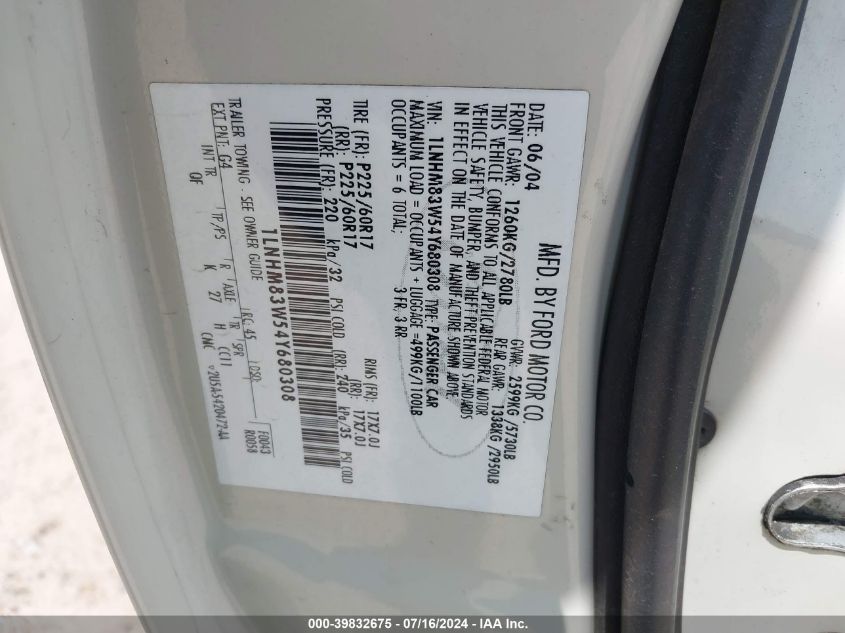 2004 Lincoln Town Car Ultimate VIN: 1LNHM83W54Y680308 Lot: 39832675