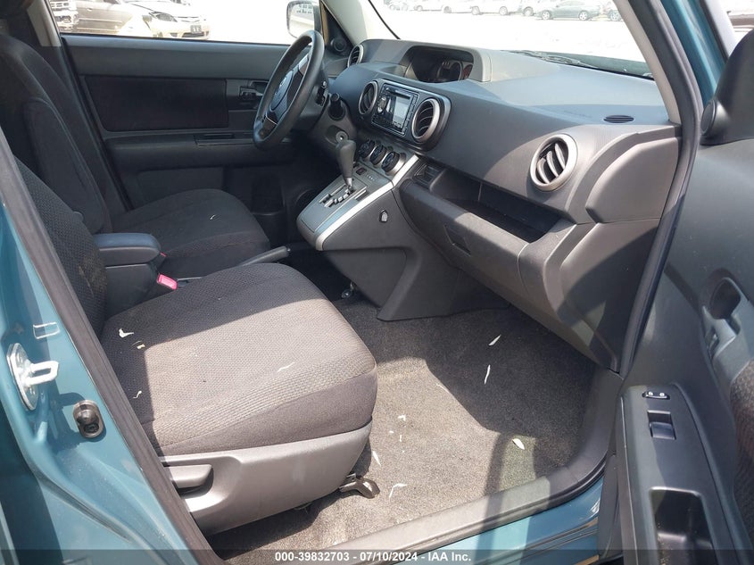 2009 Toyota Scion Xb VIN: JTLKE50E091086165 Lot: 39832703