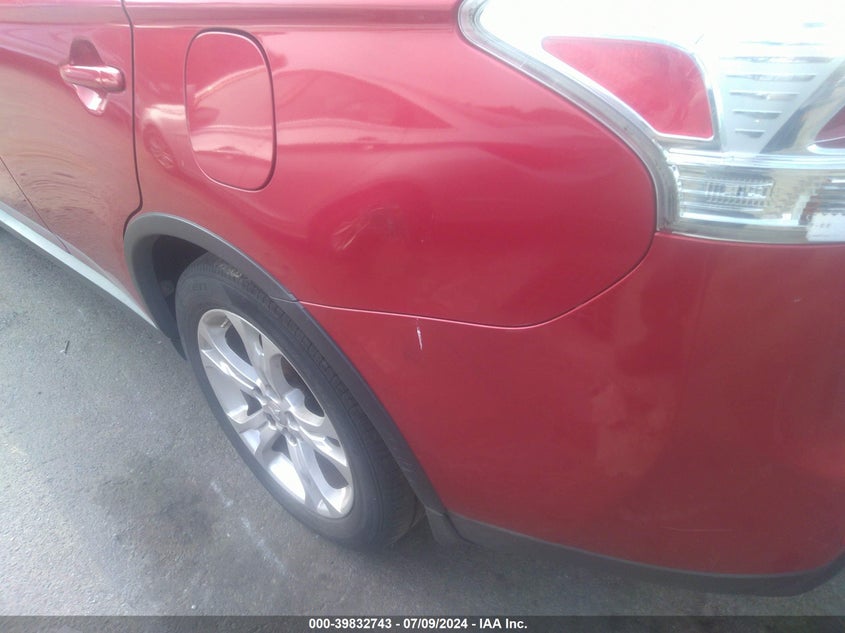 2015 Mitsubishi Outlander Se VIN: JA4AZ3A35FZ005147 Lot: 39832743