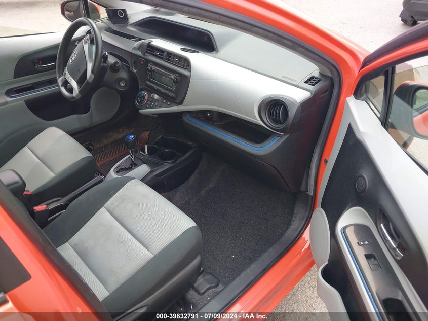 2012 Toyota Prius C Two VIN: JTDKDTB32C1013918 Lot: 39832791