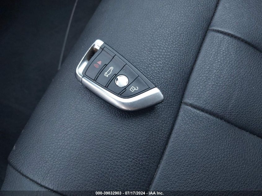 2014 BMW X5 xDrive35D VIN: 5UXKS4C5XE0J93684 Lot: 39832903