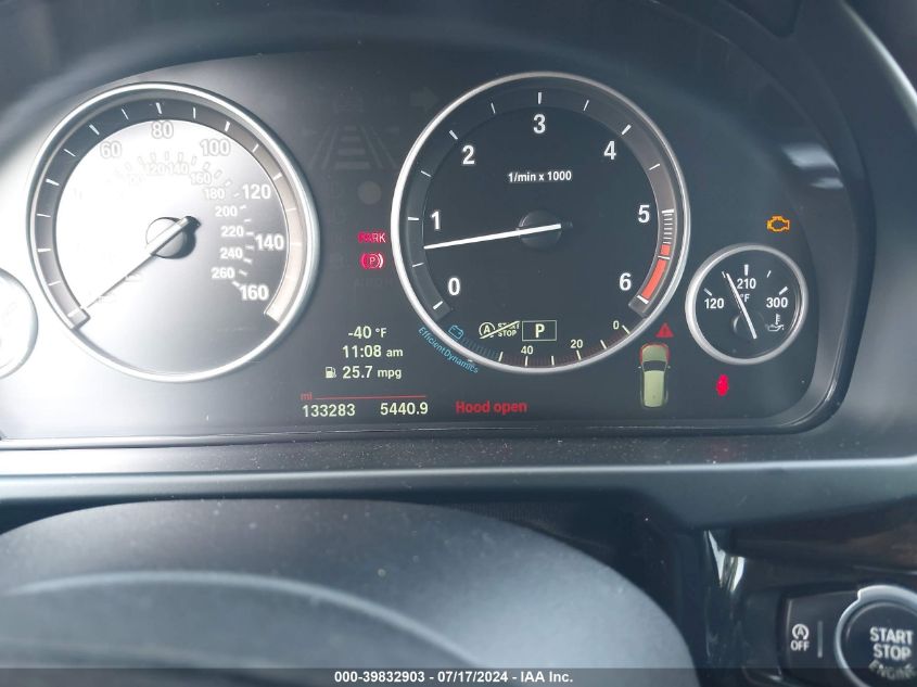 2014 BMW X5 xDrive35D VIN: 5UXKS4C5XE0J93684 Lot: 39832903