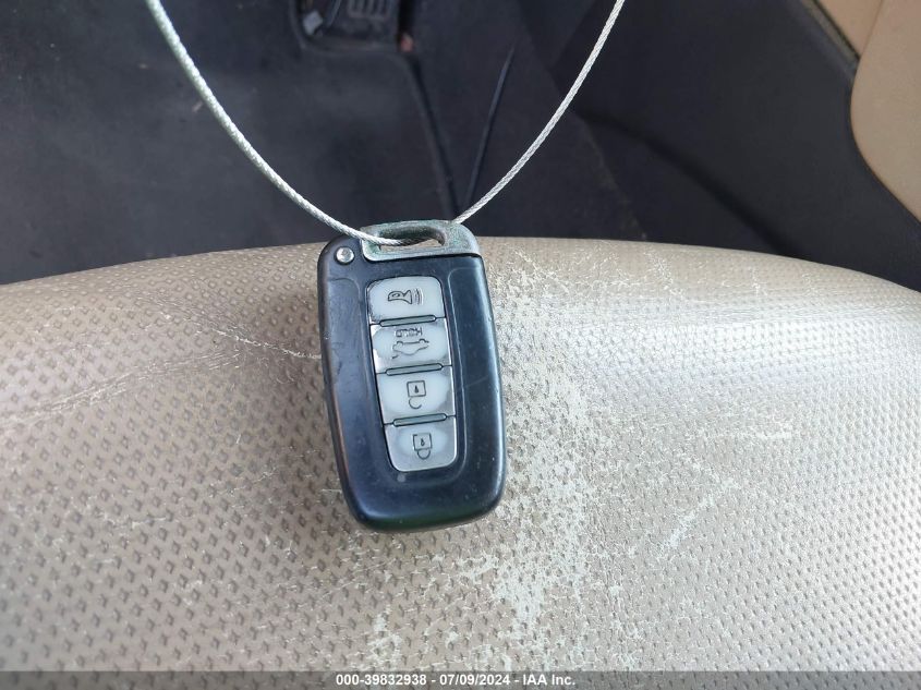 2013 Hyundai Sonata Limited 2.0T VIN: 5NPEC4AB6DH575927 Lot: 39832938