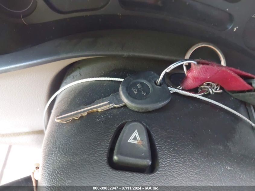 2007 GMC Sierra 1500 Classic Sl VIN: 2GTEC13V971152402 Lot: 39832947