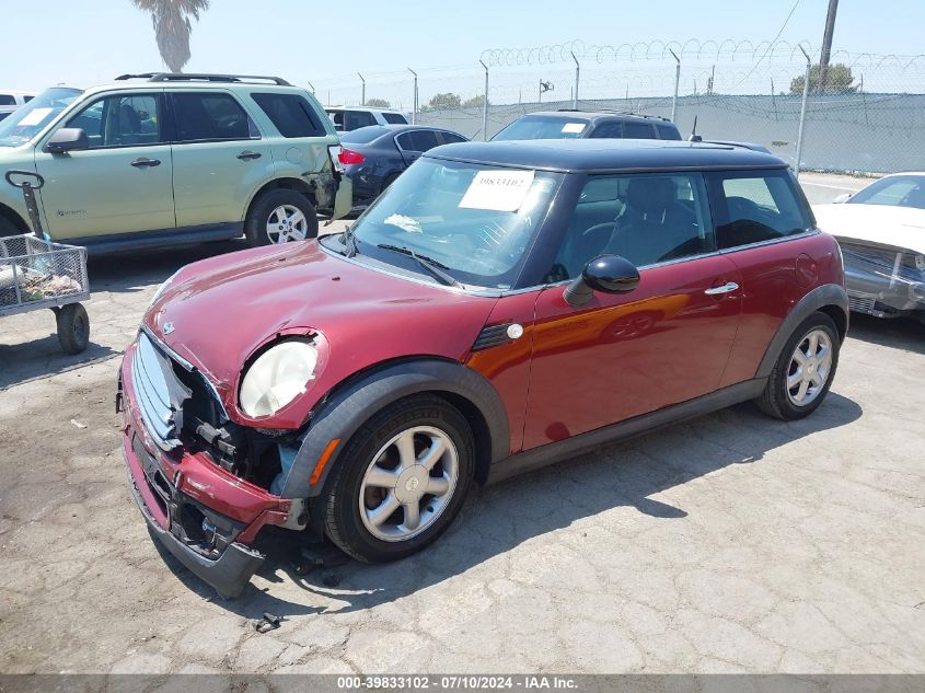 2009 Mini Cooper VIN: WMWMF33509TW70892 Lot: 39833102