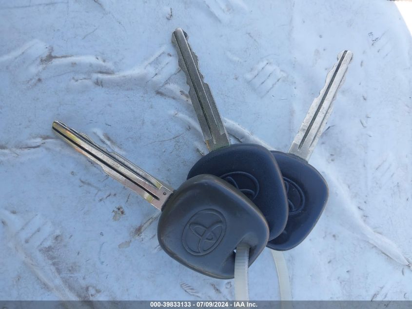 2005 Toyota Corolla Ce VIN: 1NXBR32E35Z520228 Lot: 39833133