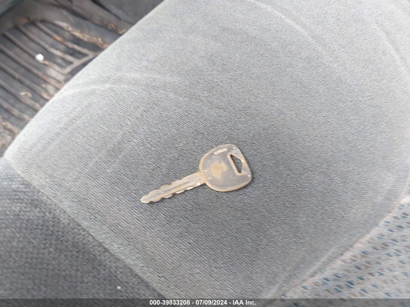 2004 Chevrolet Silverado 1500 Ls VIN: 2GCEK19T841278626 Lot: 39833208