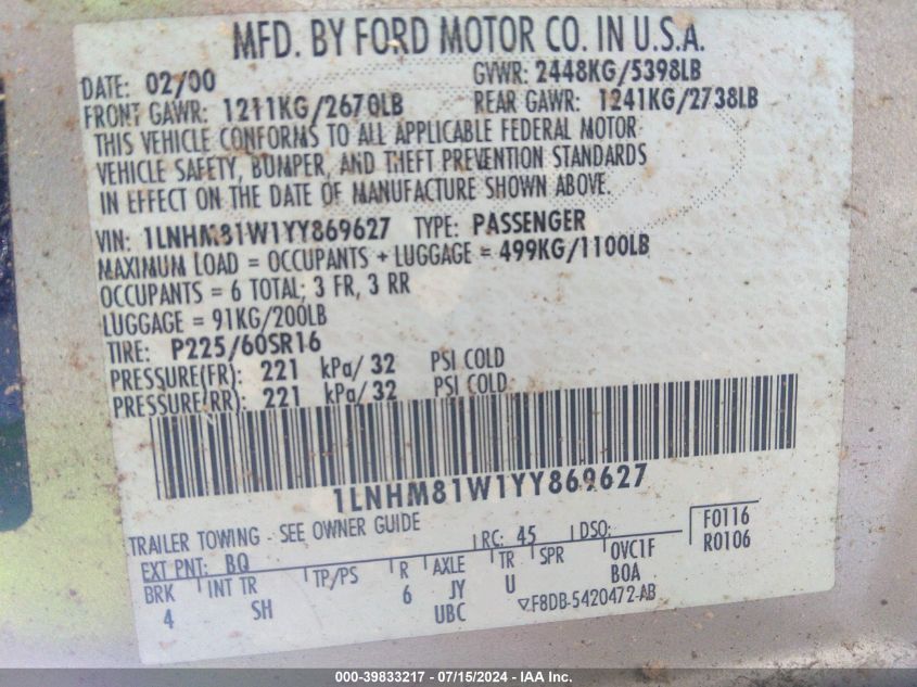 2000 Lincoln Town Car Executive VIN: 1LNHM81W1YY869627 Lot: 39833217