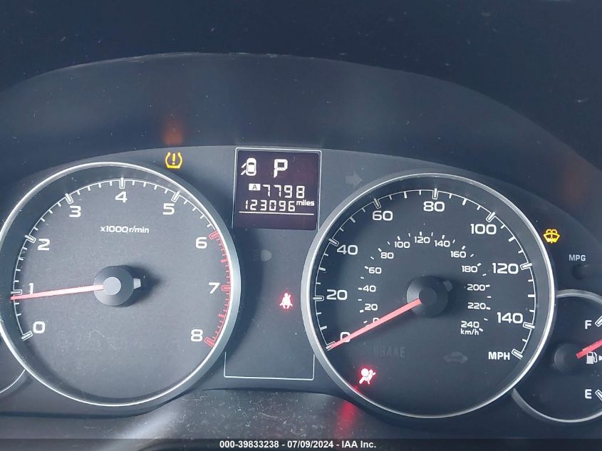 2013 Subaru Outback 2.5I Premium VIN: 4S4BRCBC3D3224175 Lot: 39833238