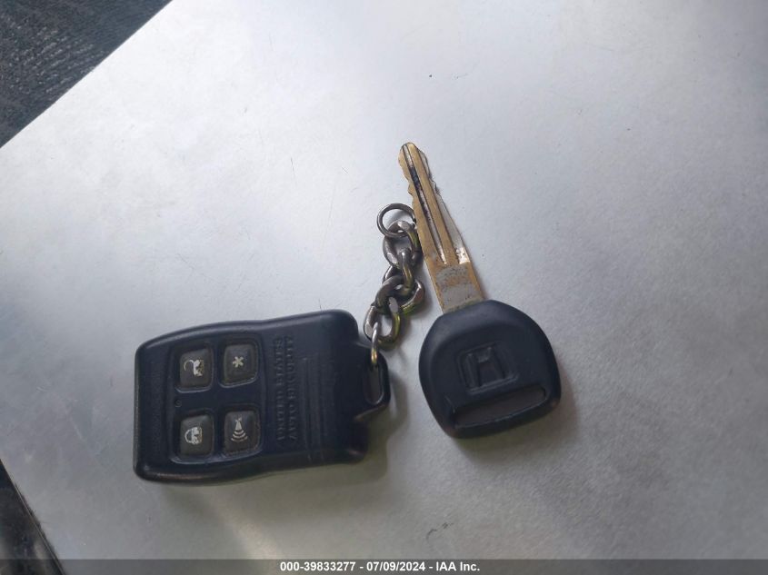 2000 Honda Cr-V Lx VIN: JHLRD2844YC011773 Lot: 39833277