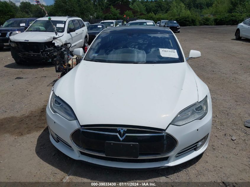 2015 Tesla Model S 70D/85D/P85D VIN: 5YJSA1H29FFP63159 Lot: 39833430