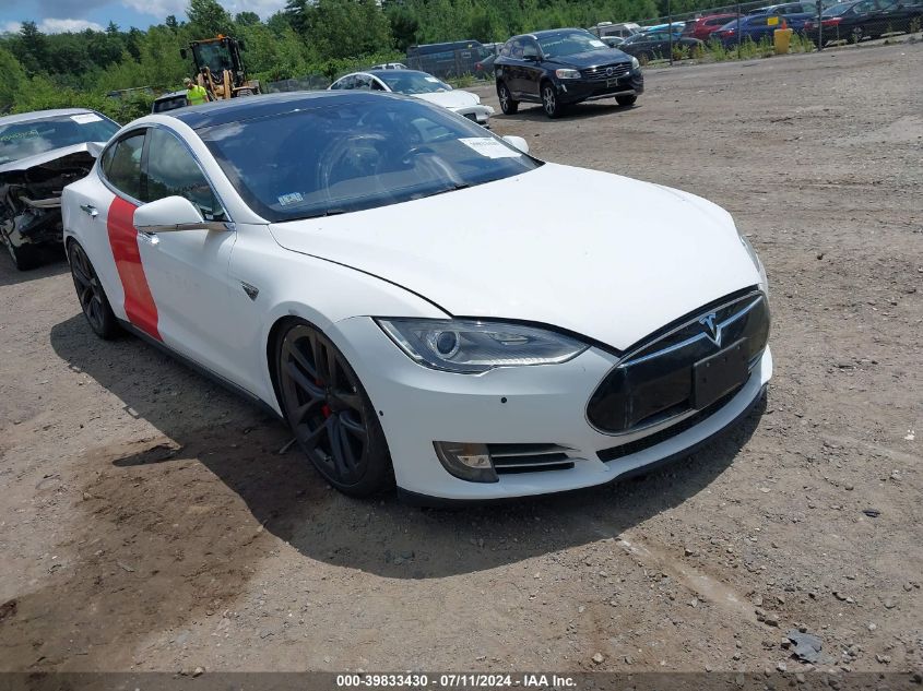 2015 Tesla Model S 70D/85D/P85D VIN: 5YJSA1H29FFP63159 Lot: 39833430