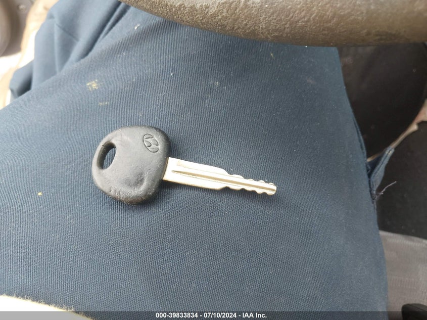 2003 Hyundai Accent Gl VIN: KMHCG45C73U475835 Lot: 39833834