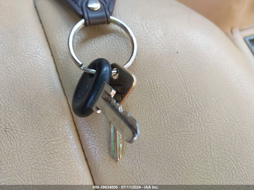 1981 Fiat 124 Spider VIN: ZFAAS00B2B8185454 Lot: 39834005