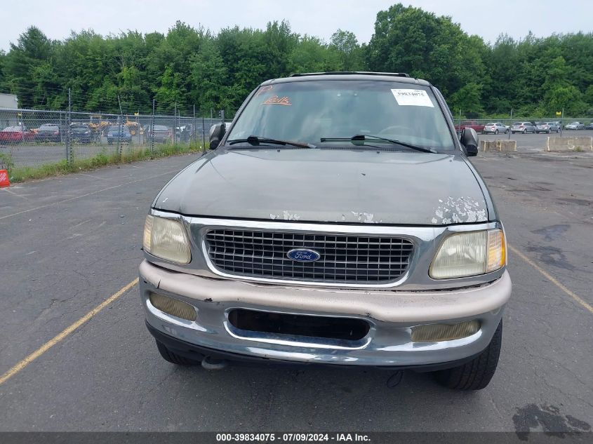 1999 Ford Expedition Eddie Bauer/Xlt VIN: 1FMPU18L4XLA97330 Lot: 39834075