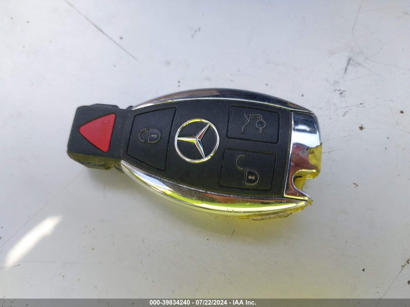 2015 Mercedes-Benz C 300 Luxury/Sport VIN: 55SWF4JB7FU053058 Lot: 39834240