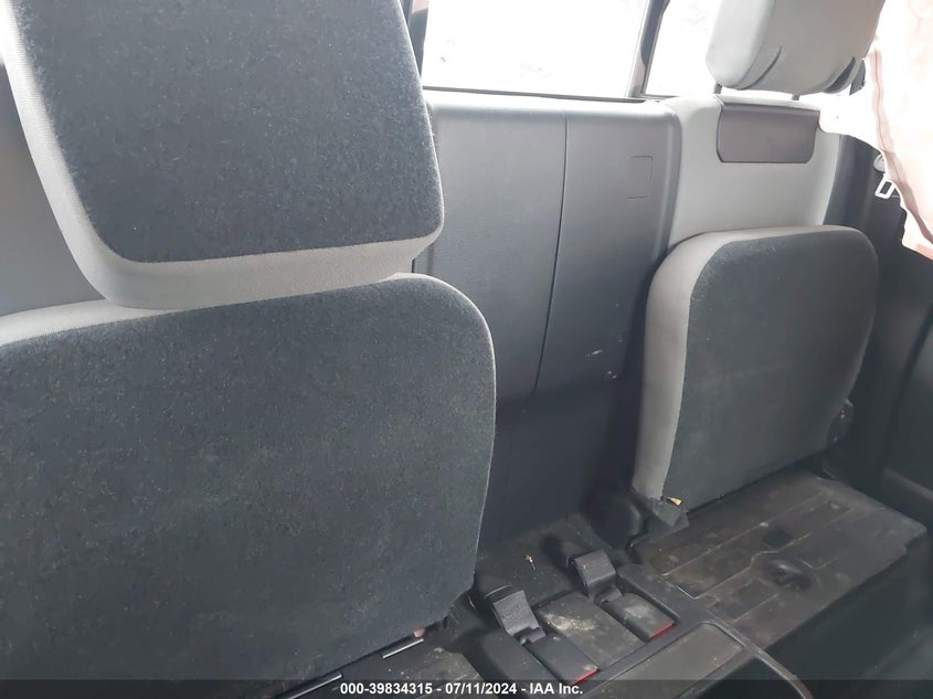 2017 TOYOTA TACOMA SR5 V6 - 5TFSZ5AN7HX070183