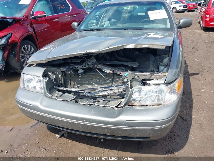 2003 Ford Crown Victoria Standard VIN: 2FAFP73W93X130756 Lot: 39834317