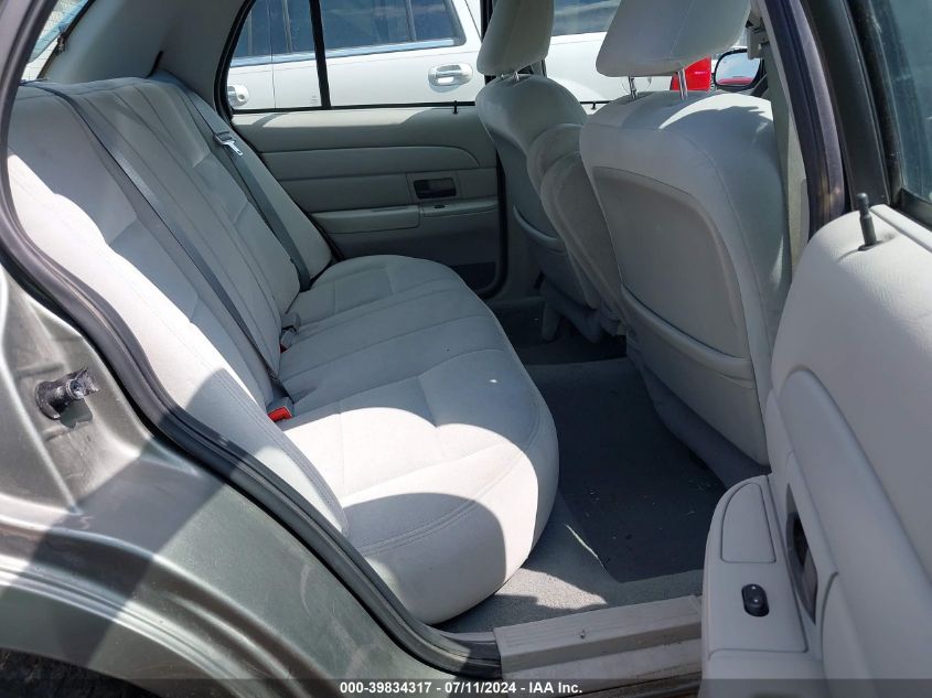 2003 Ford Crown Victoria Standard VIN: 2FAFP73W93X130756 Lot: 39834317