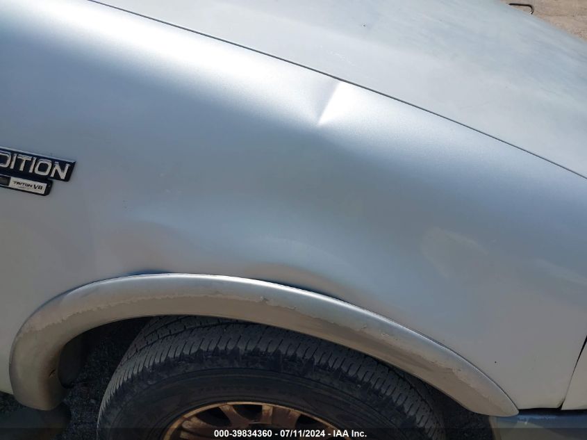 2000 Ford Expedition Xlt VIN: 1FMRU1567YLC34303 Lot: 39834360