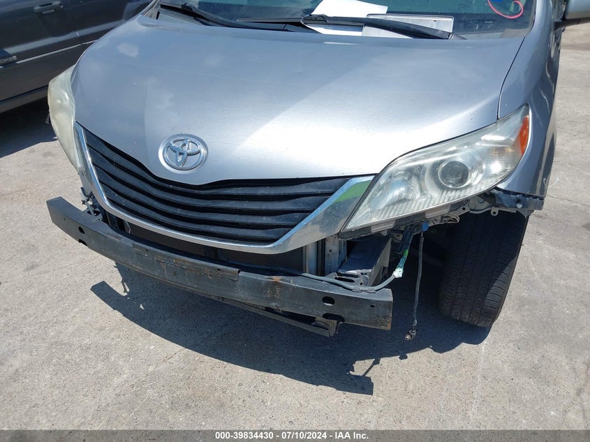 2011 Toyota Sienna Xle V6 VIN: 5TDYK3DC3BS003025 Lot: 39834430